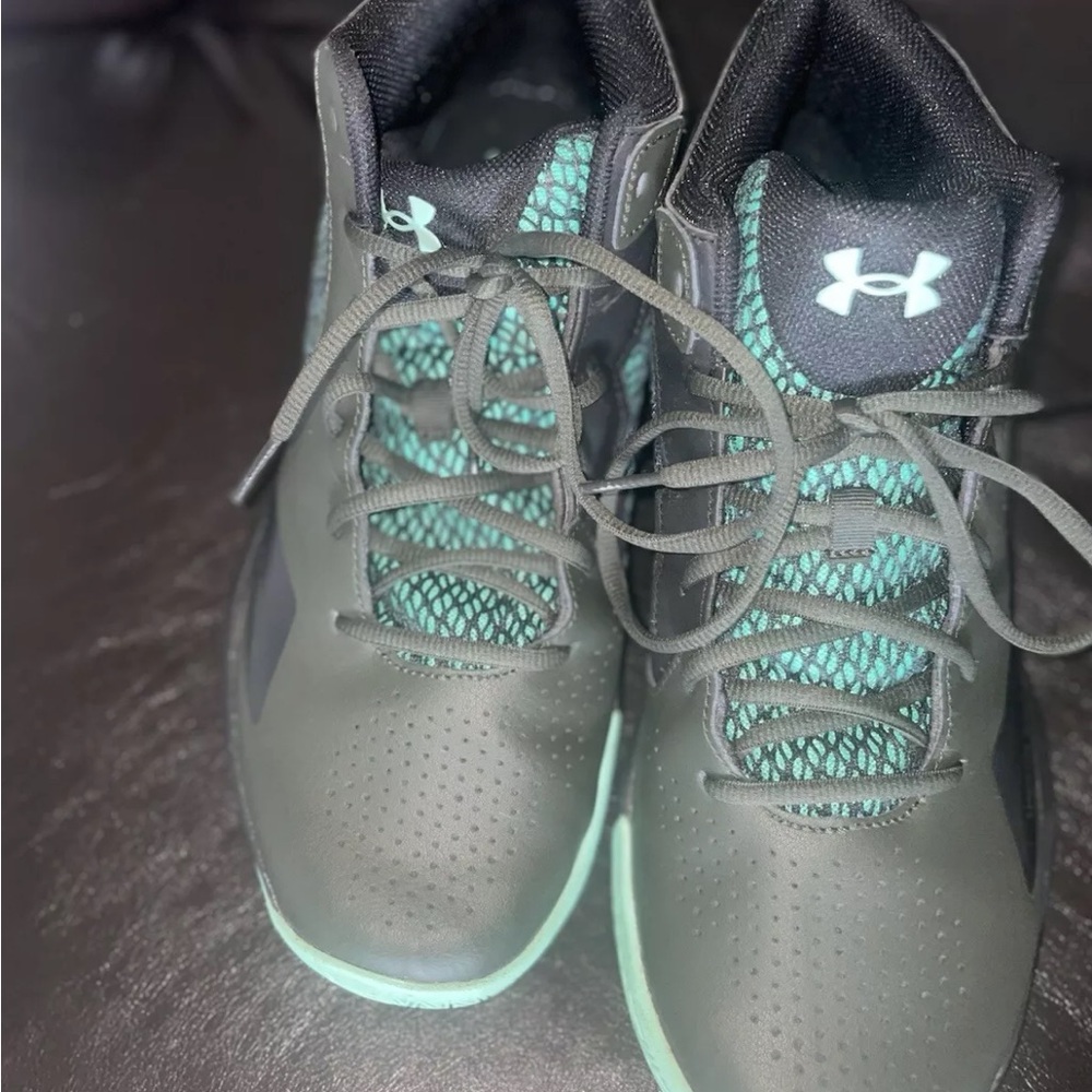 Under Armour Men’s 12 Women 13.5 Lockdown Shoe Black/Green Gym/Sports Shoes